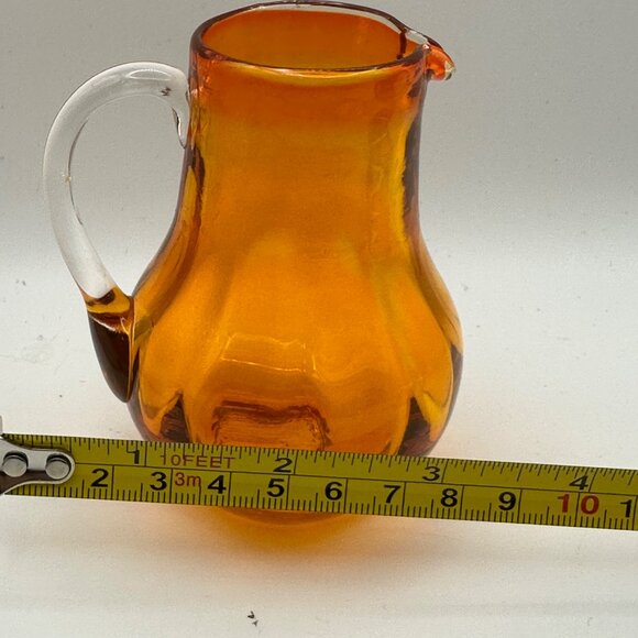 Unbranded hand blown orange with clear handle 3.5” miniature glass pitcher - Picture 5 of 5